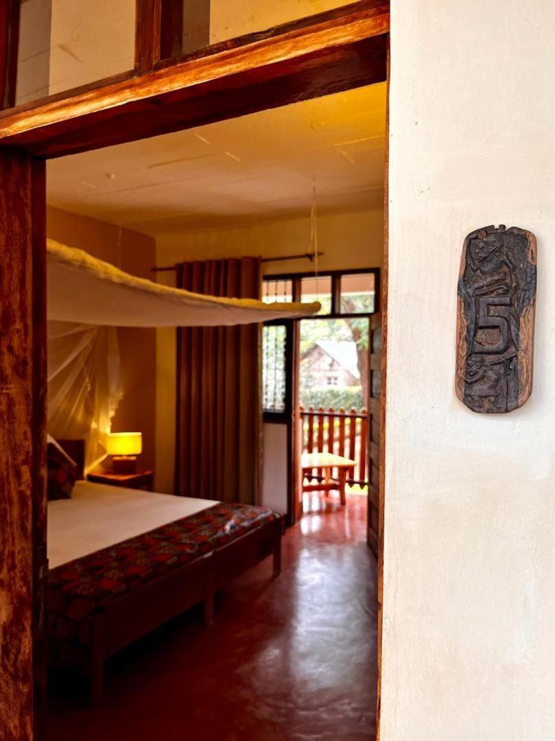 Kilimanjaro Lodge - Mcf โมชิ ภายนอก รูปภาพ